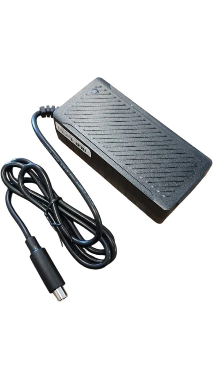 Cargador Batería Para Monopatín Eléctrico ewōl i35